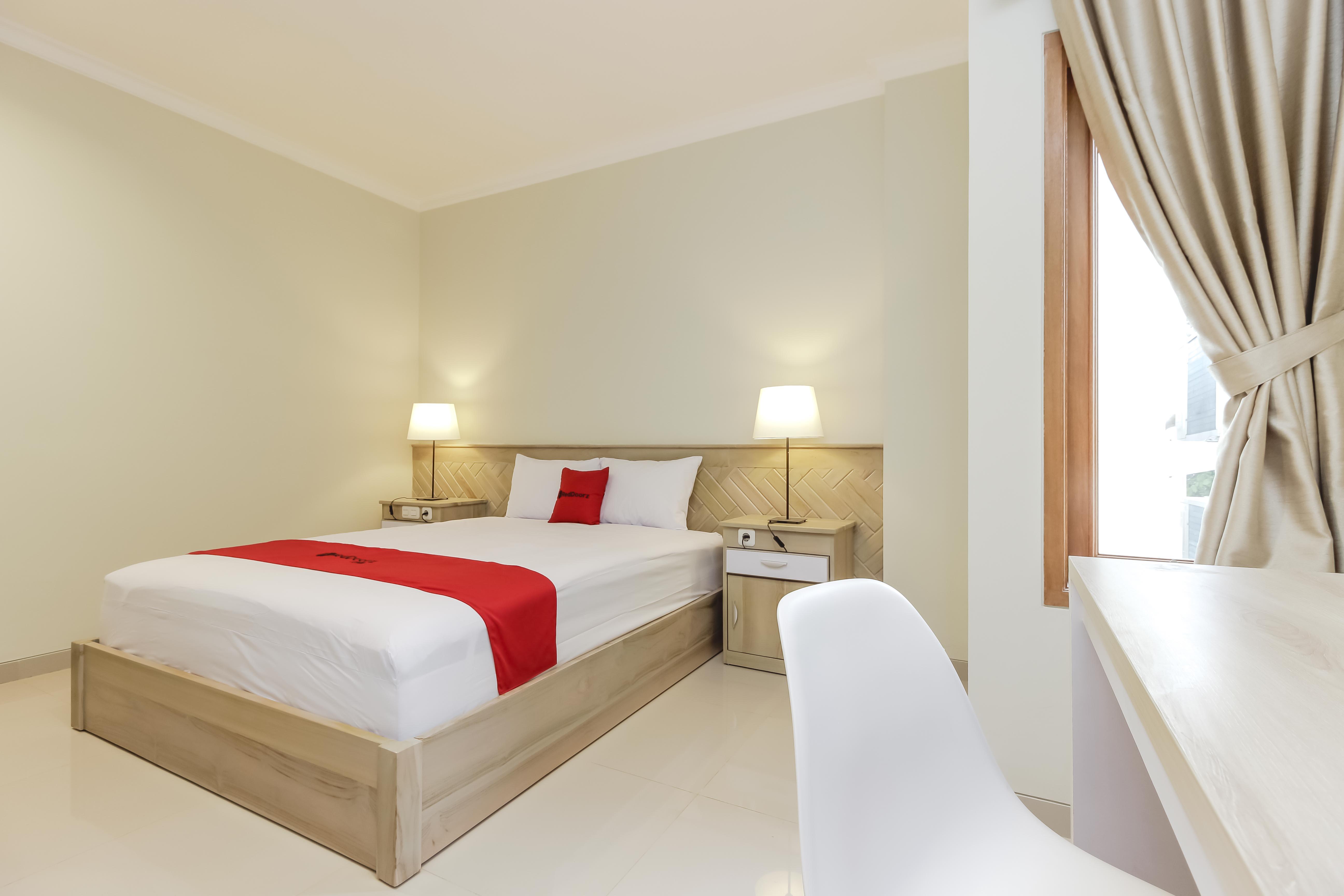 RedDoorz Premium near Ragunan Zoo 2 Jakarta Luaran gambar